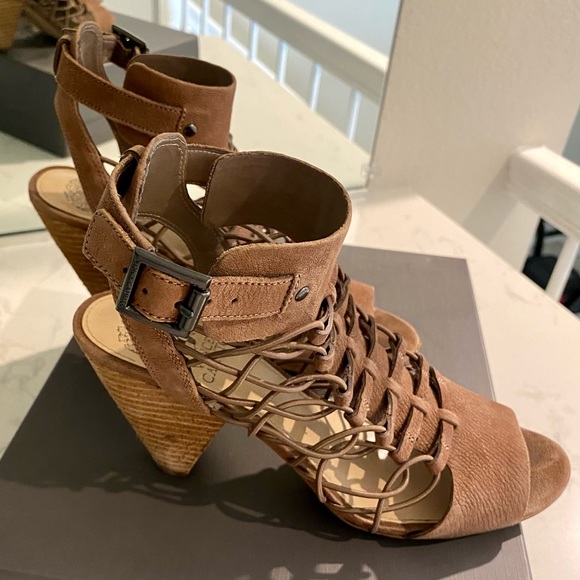 Vince Camuto wedges - Picture 8 of 9